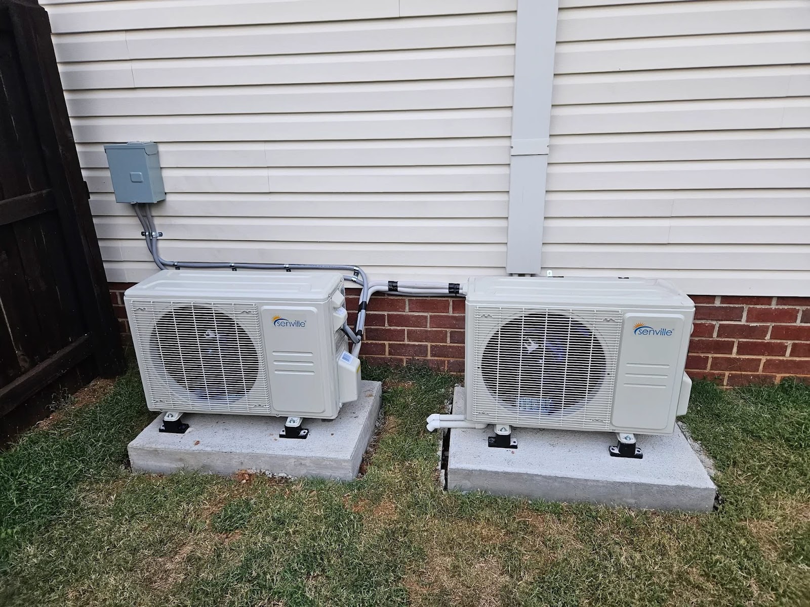 Right Time HVAC team and equipment